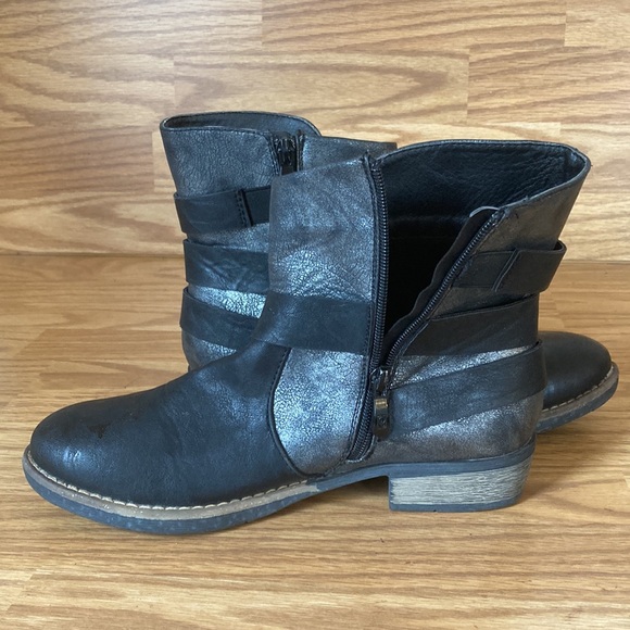 Patrizia Donjon Metallic - Black Buckle Ankle Boot Booties Size 39 (8) - Picture 5 of 16